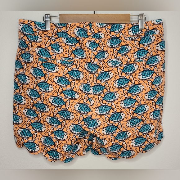 Crown & Ivy - Women's Orange & Blue Fish Print Scalloped Shorts, Sz 14W - Picture 3 of 4
